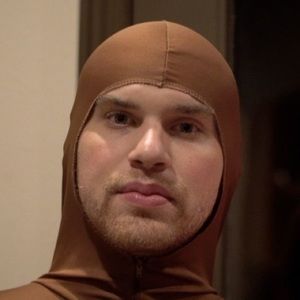 Meet your Posher, Max